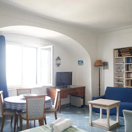 Panoramico In Piazzetta Apartment *