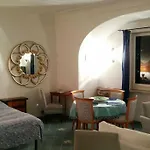 Panoramico In Piazzetta كابري